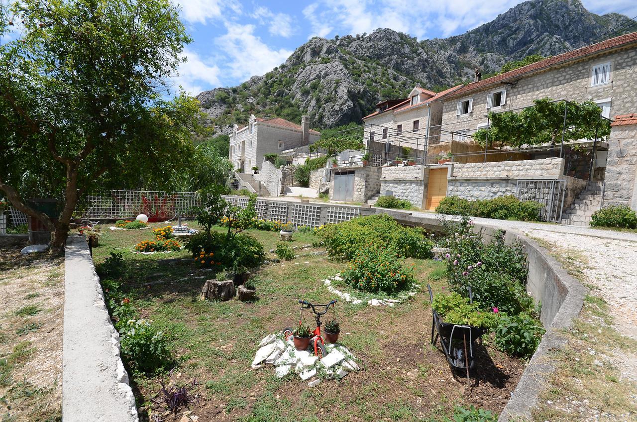 Stone House Dragutinovic Apartment Kotor Ngoại thất bức ảnh